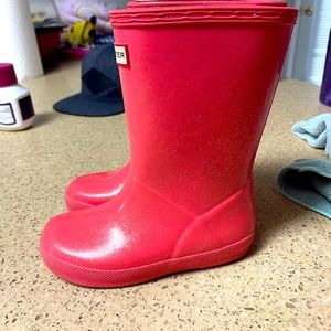 Hunter boots kids in size 9/10.